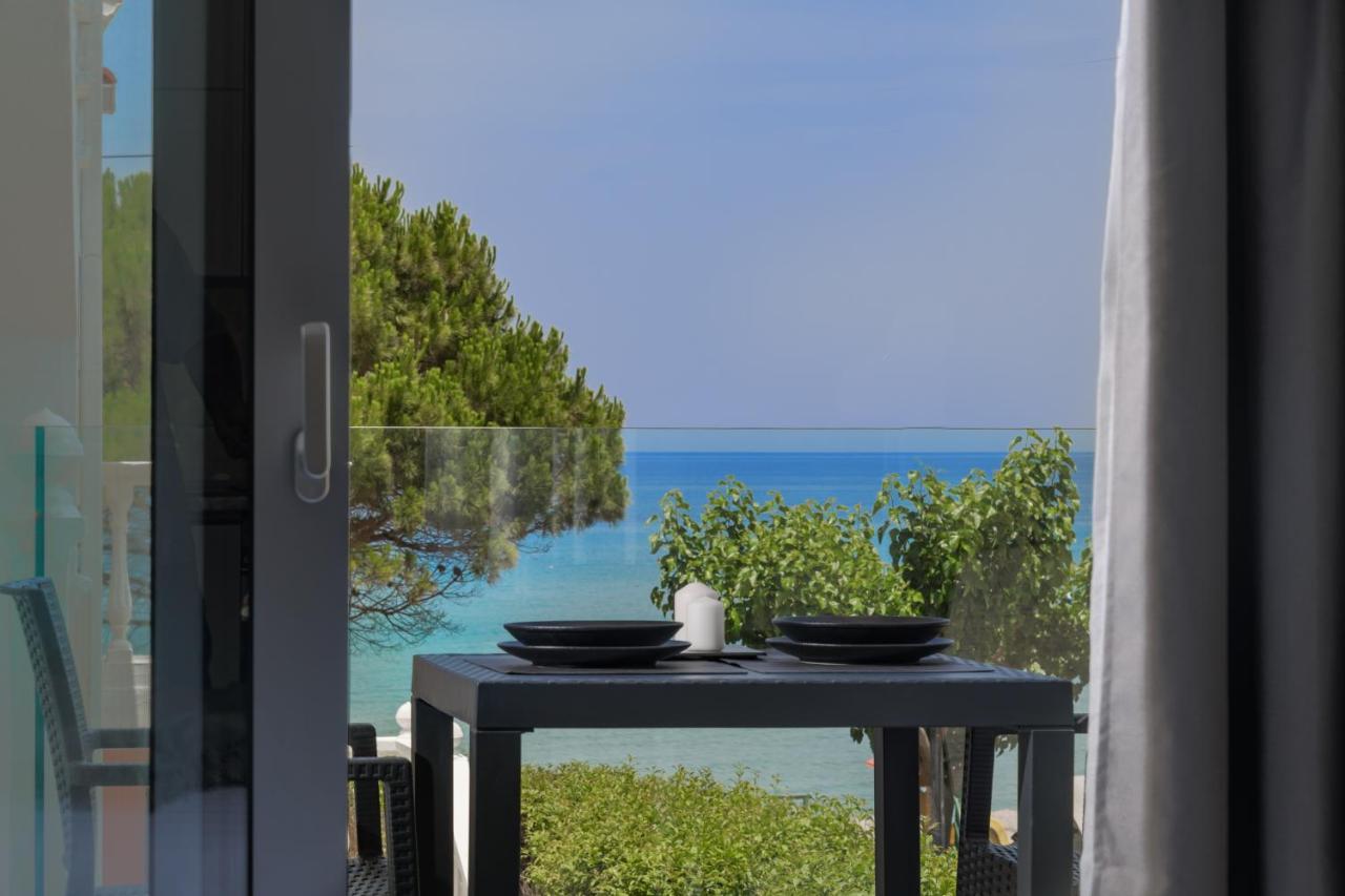 Sunrise Rent Rooms Ammoudi Exterior foto